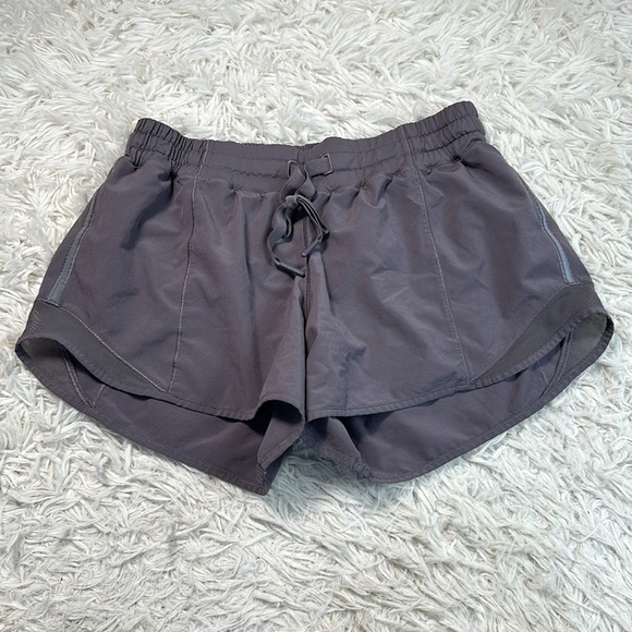 Lululemon Hotty Hot Short (Long 4") Magnum - Picture 1 of 7